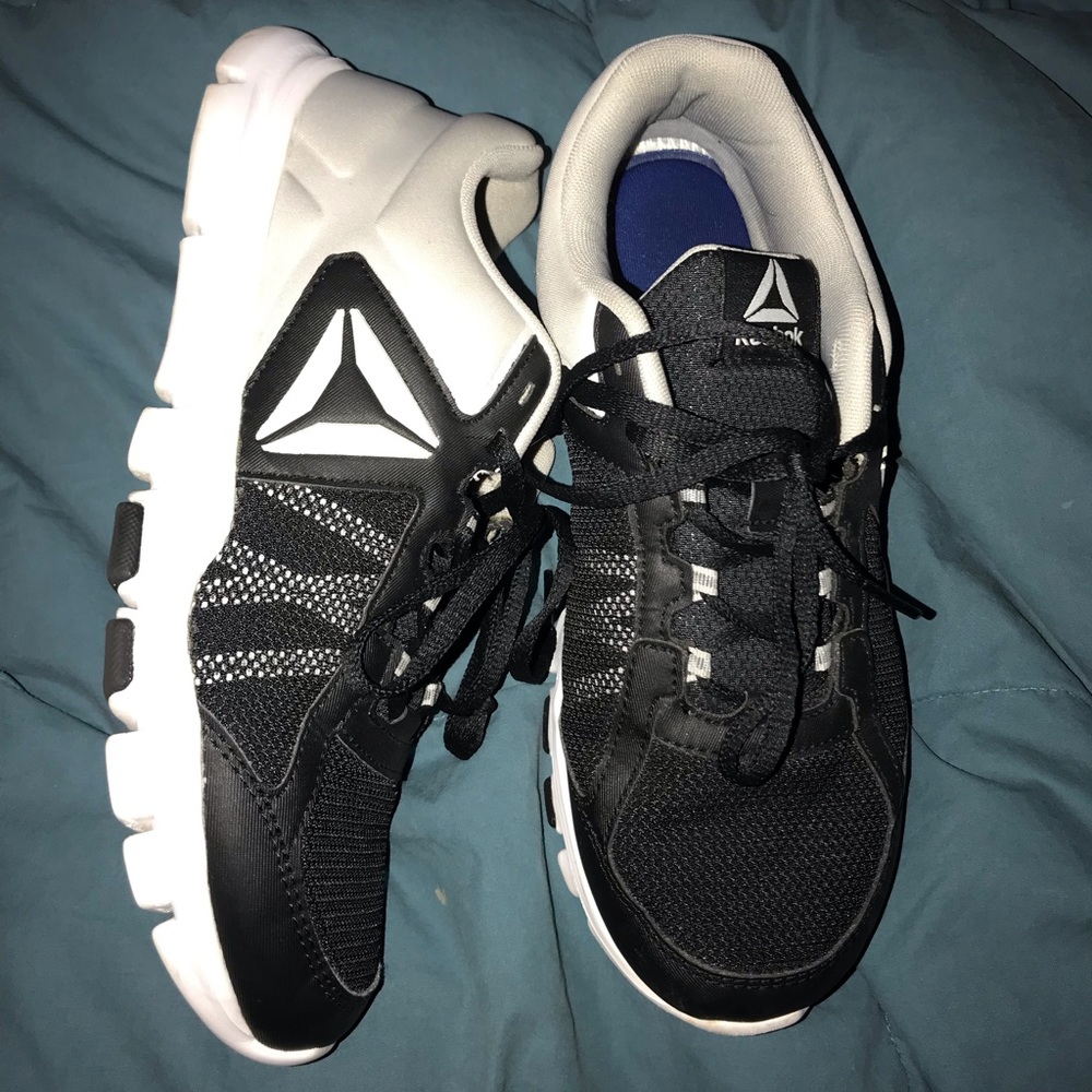 Women’s Reebok Your Flex Size 10